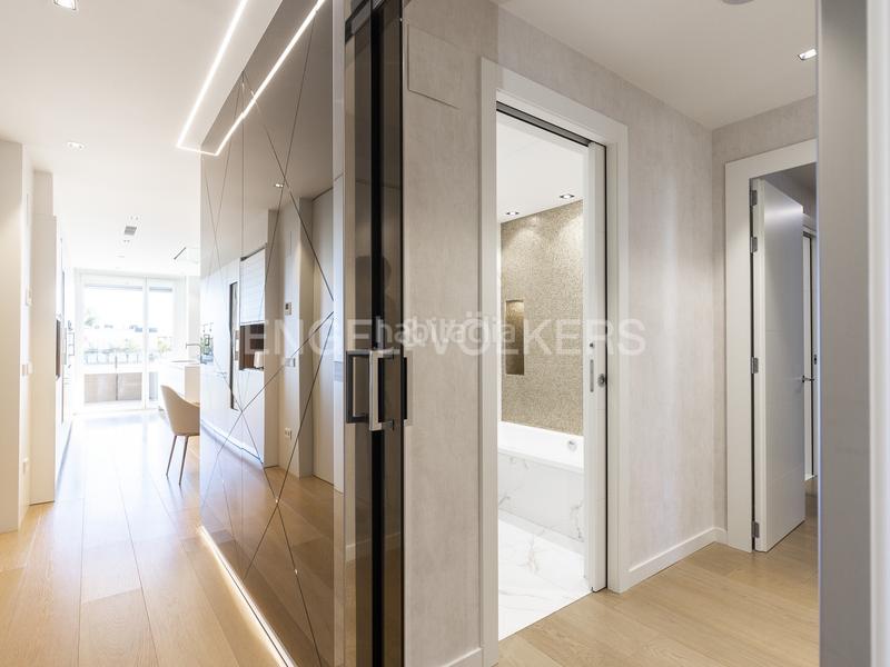 Foto 1626f2b5-ed4c-485b-93b1-6045b5f7b8da. Rent penthouse with heating parking pool in Sarrià Barcelona