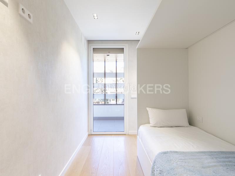 Foto 7a5192bf-b390-44e4-af20-4fc8b7cc3d2d. Rent penthouse with heating parking pool in Sarrià Barcelona