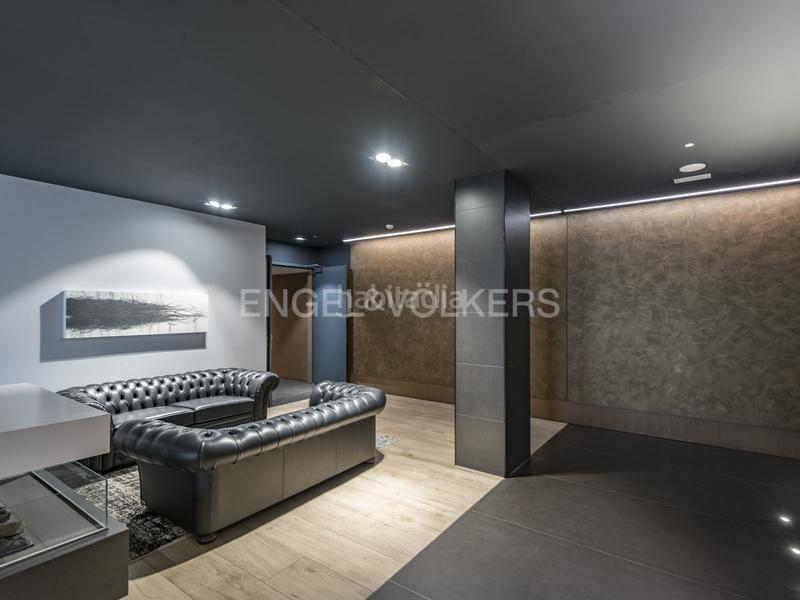 Foto f4dd8b75-fd94-43cc-8ce3-e1ee5f5b0eec. Rent penthouse with heating parking pool in Sarrià Barcelona