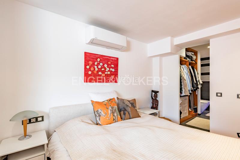 Foto 02b4ef7a-a63d-4c02-b922-7ea8701f275a. Duplex avec chauffage dans Sants Barcelona