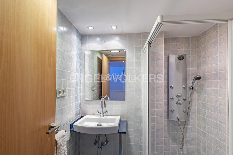 Foto 1ff09c31-e7dc-4aa0-9f5a-65c9a1abbacc. Duplex avec chauffage dans Sants Barcelona