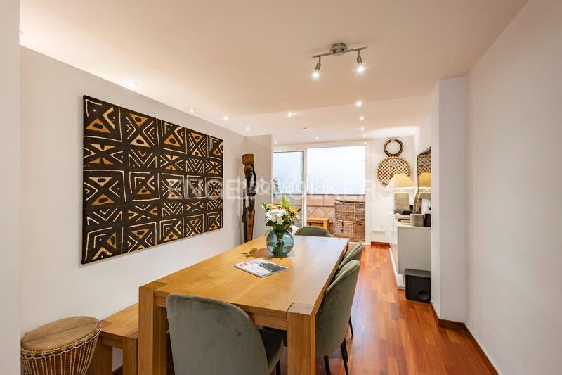 Foto 2c6fe9bd-a237-40d9-8958-e5227ce98000. Duplex avec chauffage dans Sants Barcelona