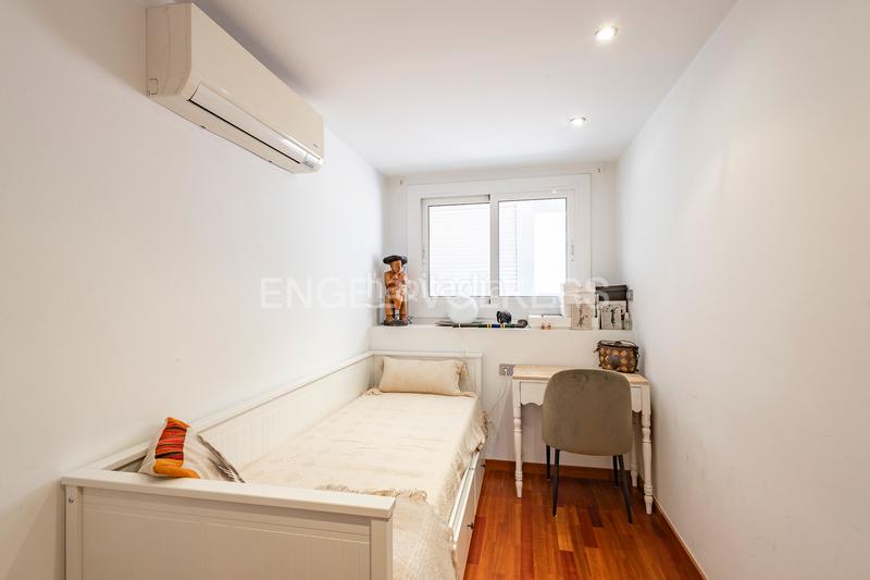 Foto 43cd1658-cce1-4b16-aab8-1a38d4dabcda. Duplex avec chauffage dans Sants Barcelona