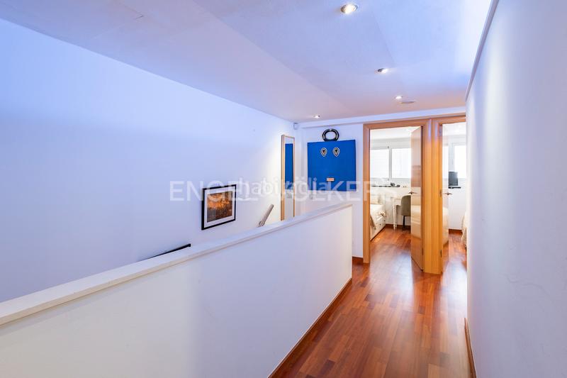 Foto 86117111-1c3e-447c-8c34-c3c9a9cacca6. Duplex avec chauffage dans Sants Barcelona