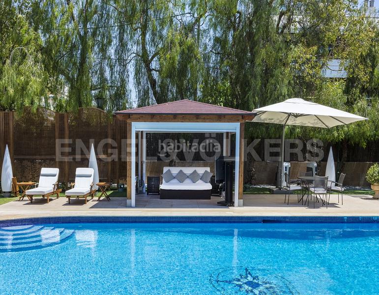 Foto 5606ada8-eda8-4a65-8694-60b7d642860c. Casa amb calefacció aparcament piscina a Can Girona - Terramar - Vinyet Sitges