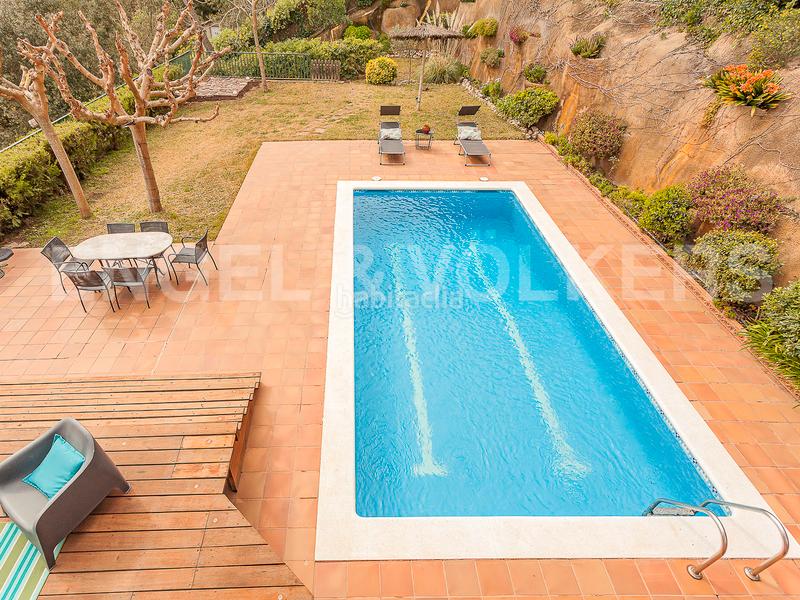 Foto 0a9718f2-79a8-42f5-854e-a06c1a4881be. Lloguer casa amb calefacció aparcament piscina a Sant Cugat del Vallès
