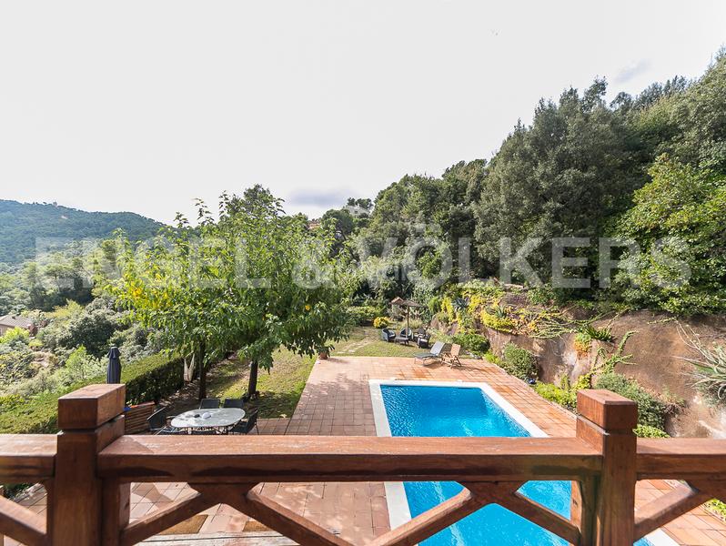 Foto 9c9681ed-f7ac-41b0-90b2-ce4dc6646240. Lloguer casa amb calefacció aparcament piscina a Sant Cugat del Vallès