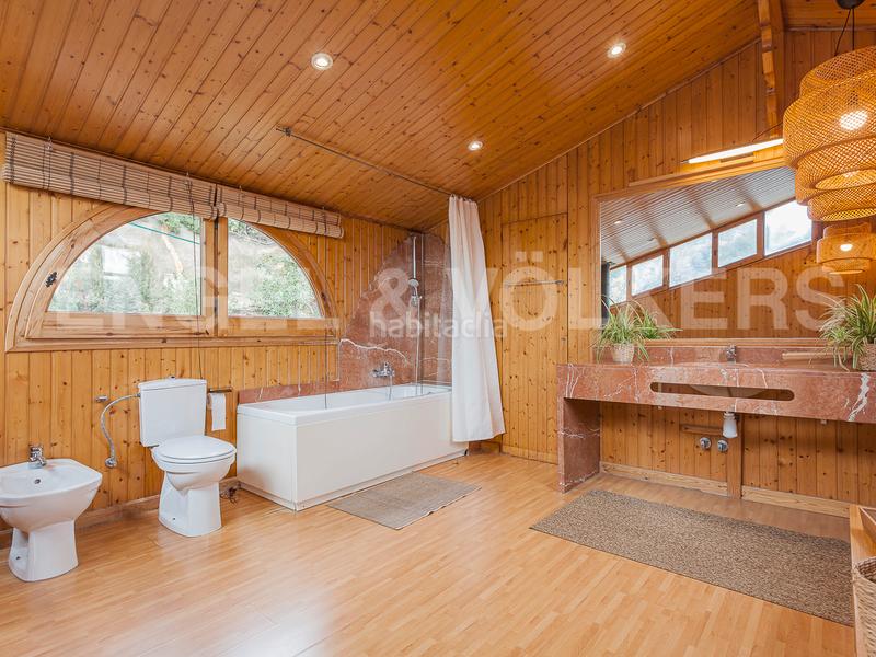 Foto e97ae9c6-fe3d-487b-bbfa-ec15fa81bf2d. Lloguer casa amb calefacció aparcament piscina a Sant Cugat del Vallès