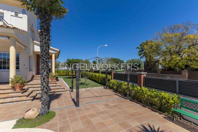 Foto 0c92595f-eae9-453f-b517-678d48a147c4. Maison avec chauffage parking piscine dans Bonavista Vendrell (El)