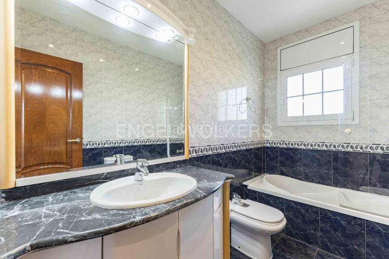 Foto 33bf0e99-9844-4ae3-a7e9-5678b0264135. Maison avec chauffage parking piscine dans Bonavista Vendrell (El)