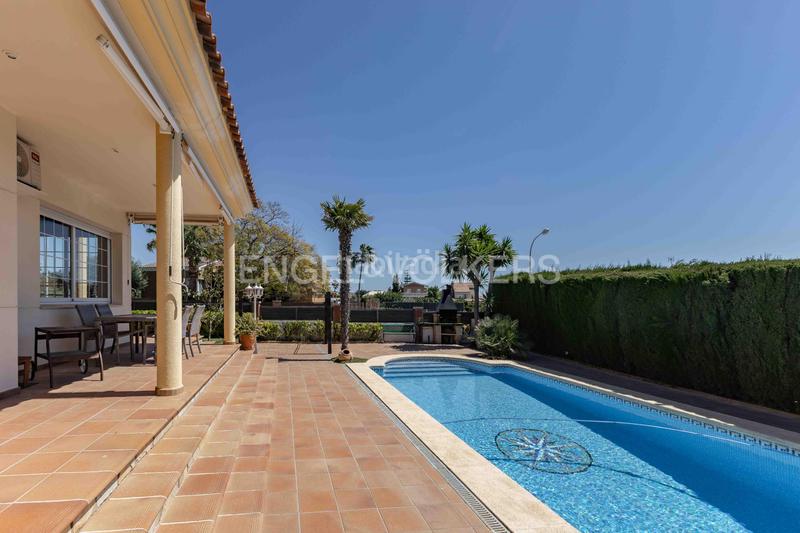 Foto 67304431-ab9c-4784-b432-69b25a80dee6. Maison avec chauffage parking piscine dans Bonavista Vendrell (El)