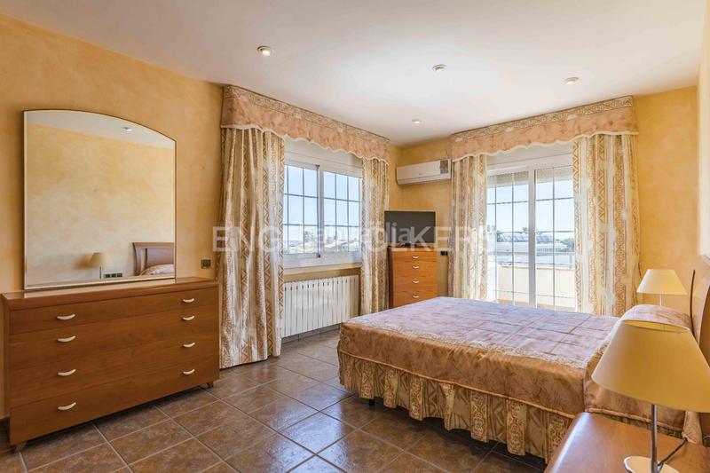 Foto 71db6b38-449f-4c4e-a03c-0591a74286a1. Maison avec chauffage parking piscine dans Bonavista Vendrell (El)