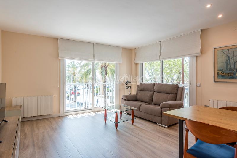 Foto 12973899-6458-4712-a1c4-4231c725491b. Apartamento luminoso piso con vistas al puerto y al mar en Vilanova i la Geltrú