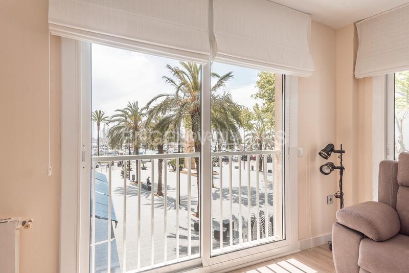Foto 37cd85d0-dffb-49ec-a2b0-6c700822fee7. Apartamento luminoso piso con vistas al puerto y al mar en Vilanova i la Geltrú