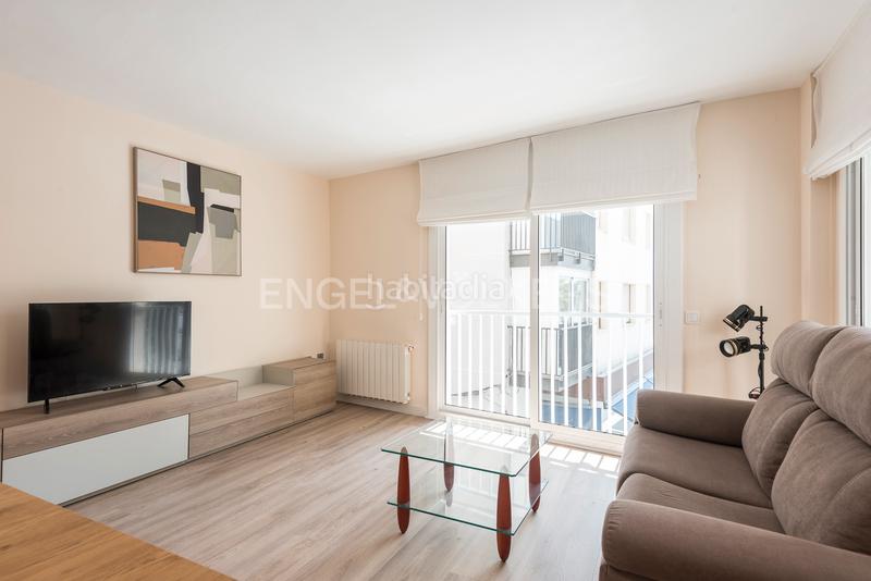 Foto 8f83540b-c58e-458b-8ebf-657e29cbd406. Apartamento luminoso piso con vistas al puerto y al mar en Vilanova i la Geltrú