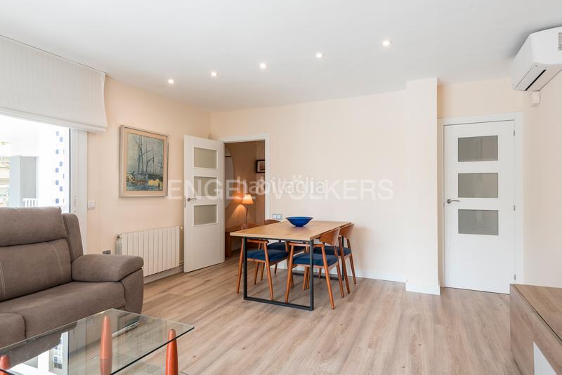 Foto af795eb5-89de-4eee-8afe-e9733f956934. Apartamento luminoso piso con vistas al puerto y al mar en Vilanova i la Geltrú