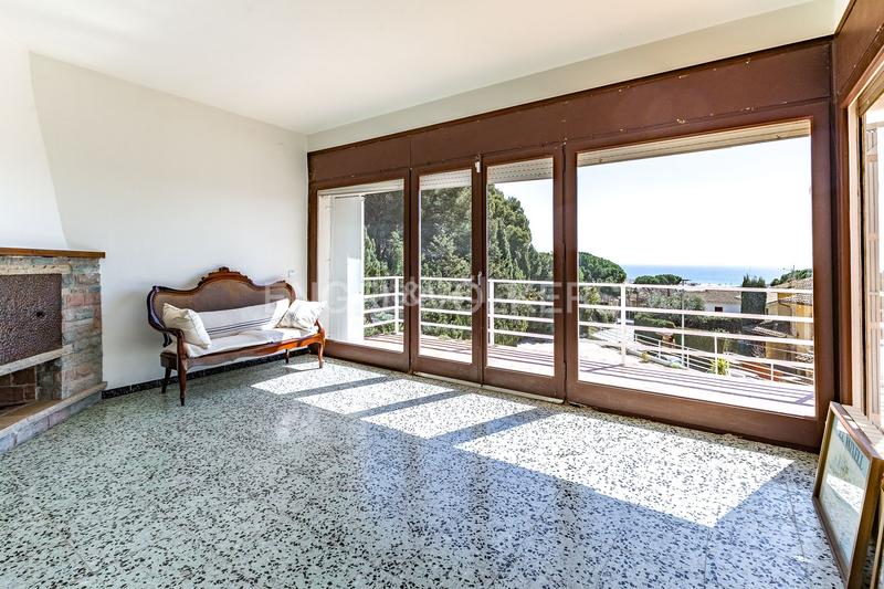 Foto 1ae6dd43-d5e7-4eae-bb4b-b8ecf83ec5fb. Casa amb calefacció aparcament piscina a Vilassar de Dalt