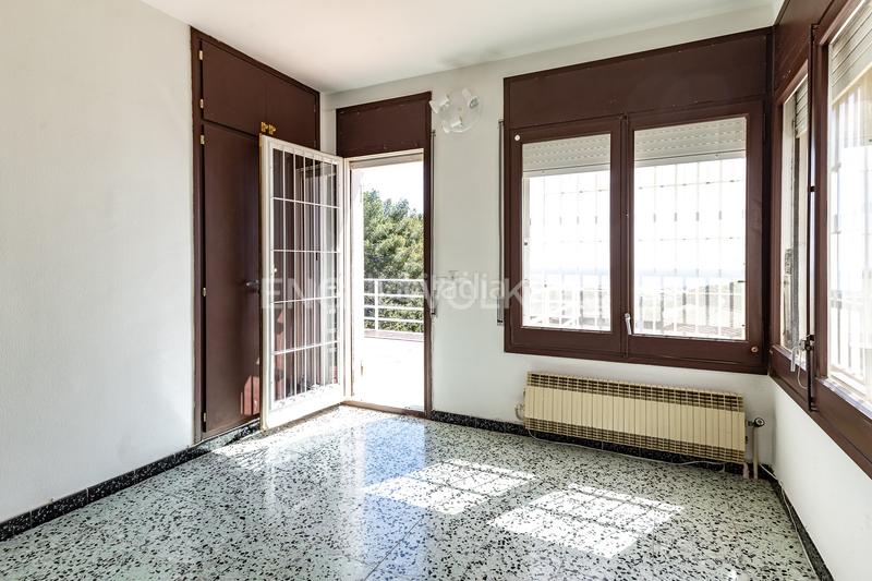 Foto 2936bf2d-54bf-427e-a5d7-e24b28efcdac. Casa amb calefacció aparcament piscina a Vilassar de Dalt