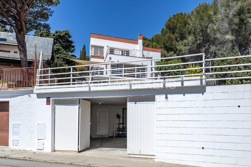 Foto 3b2fa1ce-d668-48bf-bd9a-6ce7f45c9b99. Casa amb calefacció aparcament piscina a Vilassar de Dalt