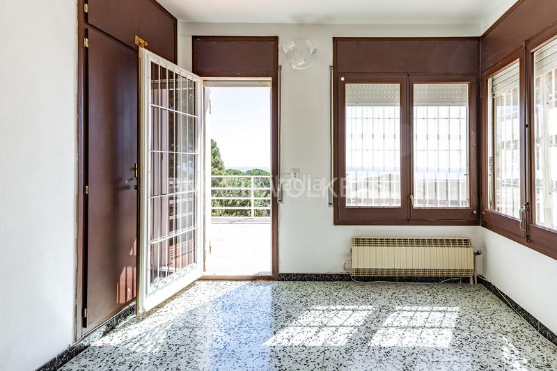 Foto 3bab14ed-1ba4-41dc-8d99-28543fea0470. Casa amb calefacció aparcament piscina a Vilassar de Dalt