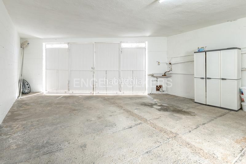 Foto 48f44292-d2ec-4b80-a611-445eda091aa9. Casa amb calefacció aparcament piscina a Vilassar de Dalt