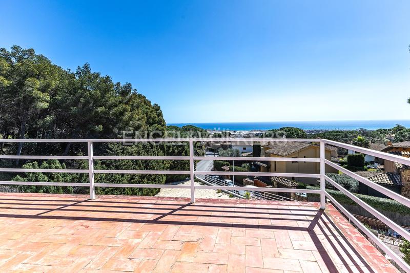 Foto 84c6989b-38b0-4a1b-92f2-b6de247fe327. Casa amb calefacció aparcament piscina a Vilassar de Dalt