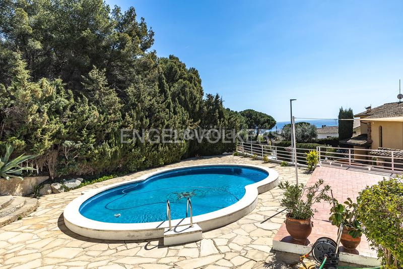 Foto e4e56bef-2690-44e3-b9c2-cb4e308f08fd. Casa amb calefacció aparcament piscina a Vilassar de Dalt