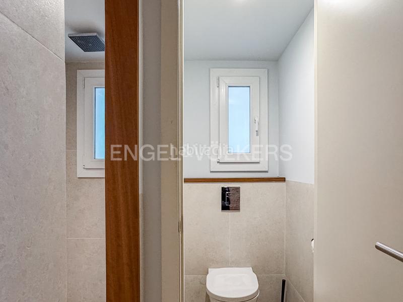 Foto 2d181923-07ea-452b-afc3-e5ad80cf481b. Alquiler apartamento piso de alquiler temporal en la rambla en Barcelona