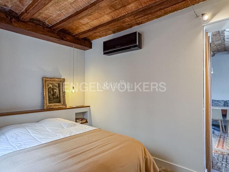 Foto 56987d2d-a9fc-4558-9911-6e5eaf163a0c. Alquiler apartamento piso de alquiler temporal en la rambla en Barcelona