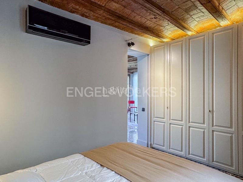 Foto 5dc1d3d7-b560-4f59-8b90-c77d579fbf14. Alquiler apartamento piso de alquiler temporal en la rambla en Barcelona
