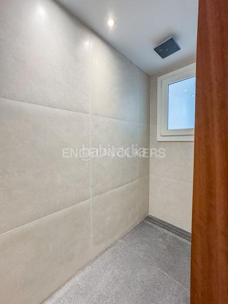 Foto 8c59ad44-447a-4770-bb1d-3cc3c18c69a0. Alquiler apartamento piso de alquiler temporal en la rambla en Barcelona