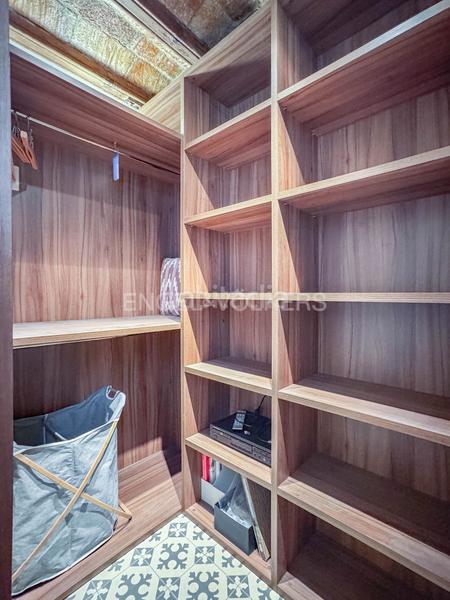Foto 9d5f04b8-be32-4e87-9986-97d8423db921. Alquiler apartamento piso de alquiler temporal en la rambla en Barcelona