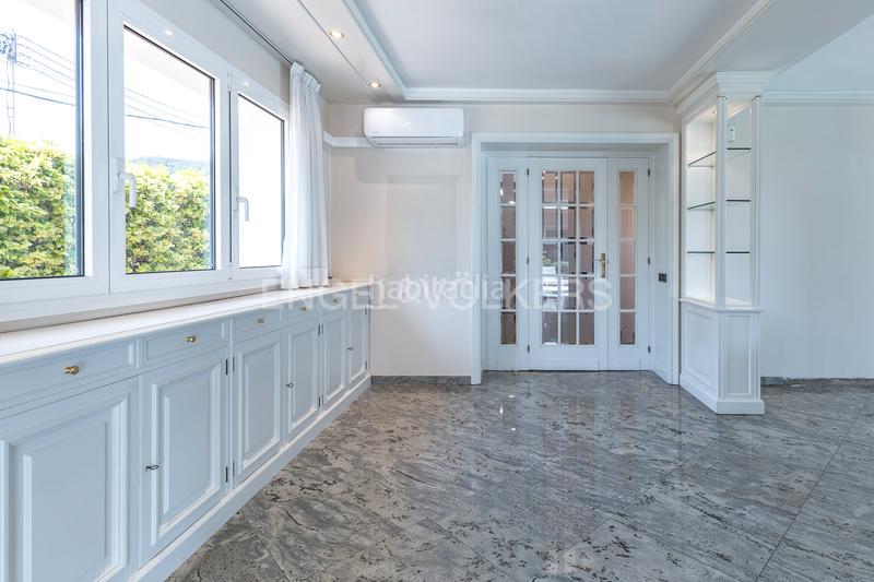 Foto 05271562-c9e8-4fbf-b555-817a357f4415. Casa con riscaldamento parcheggio piscina in Premià de Dalt