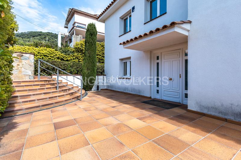 Foto 1f851349-b579-4236-8d9b-140593630098. Casa con riscaldamento parcheggio piscina in Premià de Dalt