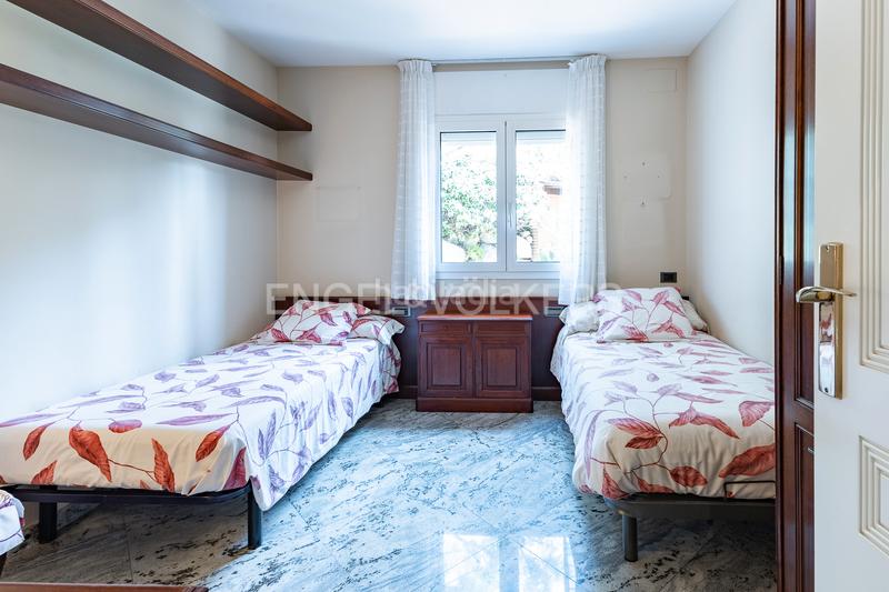 Foto 38886d66-9776-45d6-9f6d-07e9753a1314. Casa con riscaldamento parcheggio piscina in Premià de Dalt