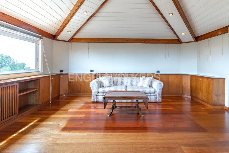 Foto 52f0d946-50c0-46d2-adda-341a8dc1d913. Casa con riscaldamento parcheggio piscina in Premià de Dalt