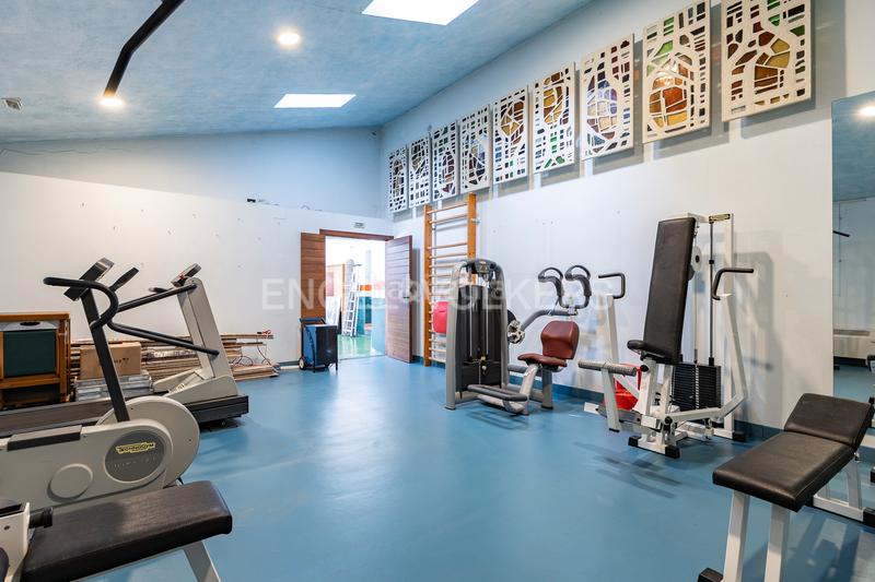 Foto f187a28d-6397-4f90-9c85-f2c3cdfa4b64. Casa con riscaldamento parcheggio piscina in Premià de Dalt