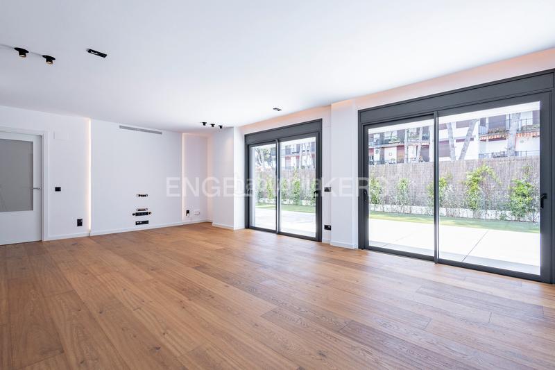 Foto 50712176-1304-4947-ab96-d63395b64736. Apartament amb calefacció aparcament piscina a Can Girona - Terramar - Vinyet Sitges