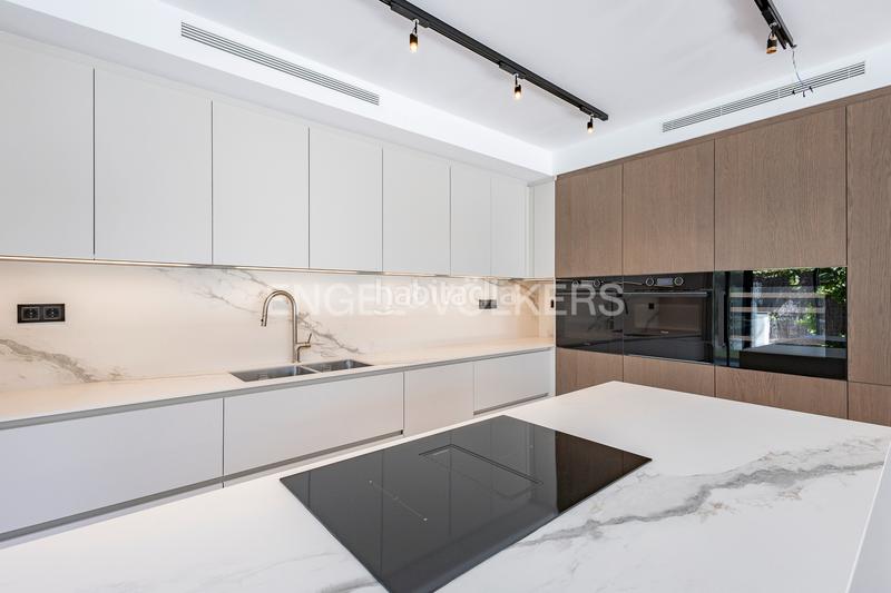 Foto c2a912fd-810f-4288-8a36-3895e4f3a102. Apartament amb calefacció aparcament piscina a Can Girona - Terramar - Vinyet Sitges