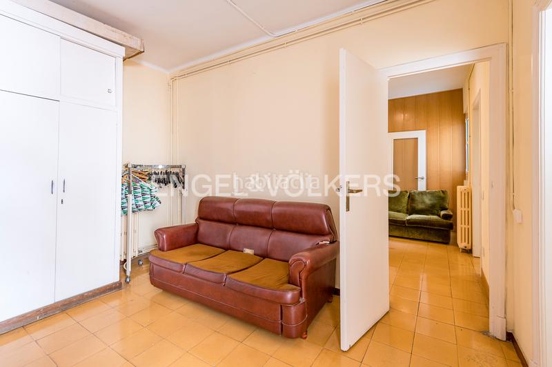 Foto 18a10133-9ca3-44f0-98a3-ff93c0731aed. Apartamento piso alto, luminoso y céntrico en finca modernista en eixample en Barcelona