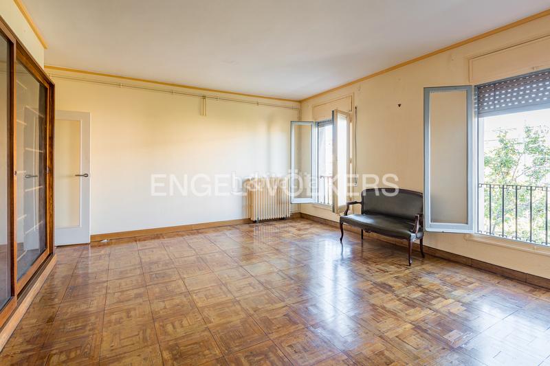 Foto 445bec13-74c3-4db7-a6c8-c4bee73504f2. Apartamento piso alto, luminoso y céntrico en finca modernista en eixample en Barcelona