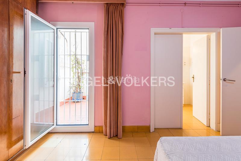 Foto 4d80e27a-d4da-4771-be41-560363cc22db. Apartamento piso alto, luminoso y céntrico en finca modernista en eixample en Barcelona