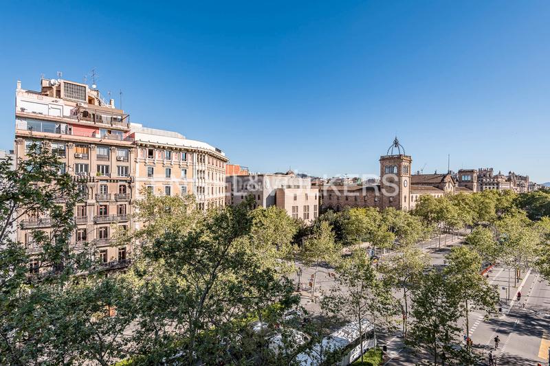 Foto 684ca4d5-7814-45fc-bcf5-1c01a609831b. Apartamento piso alto, luminoso y céntrico en finca modernista en eixample en Barcelona