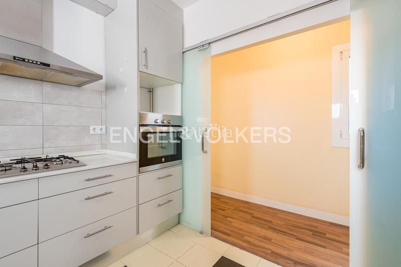 Foto ac11f574-17fe-49e5-aab9-d80bf1693121. Apartamento piso alto, luminoso y céntrico en finca modernista en eixample en Barcelona