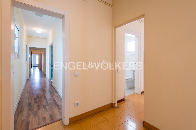 Foto cca69490-7c0e-4de0-971f-b2b06385dc4e. Apartamento piso alto, luminoso y céntrico en finca modernista en eixample en Barcelona