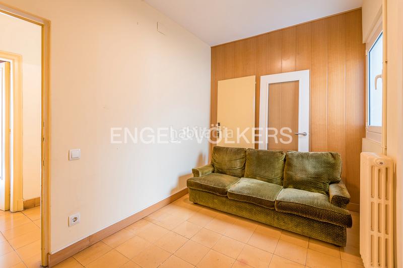 Foto ebf8489e-7372-4484-ac77-66652efa93d6. Apartamento piso alto, luminoso y céntrico en finca modernista en eixample en Barcelona