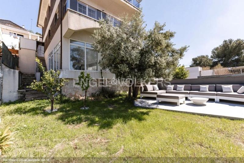 Foto 2e1f31ef-56fa-43a2-bb97-acee280e2889. Casa con riscaldamento parcheggio piscina in La Miranda Esplugues de Llobregat