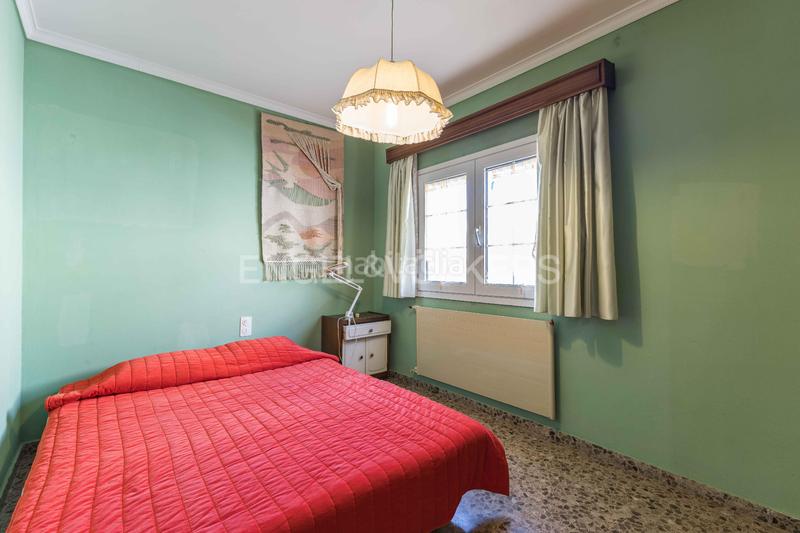 Foto bc123c66-b189-41c2-901f-b04e0a2cccd2. Casa con riscaldamento parcheggio piscina in La Miranda Esplugues de Llobregat