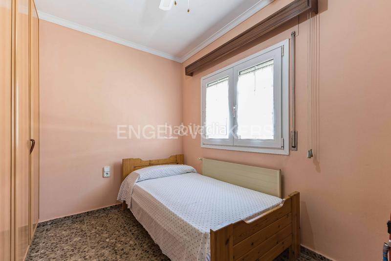 Foto c8cea5dc-e4fe-4835-a314-fc49ea76a946. Casa con riscaldamento parcheggio piscina in La Miranda Esplugues de Llobregat