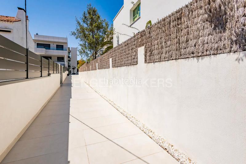 Foto a365acf0-cb65-4d04-aa80-2094c76f264a. Erdgeschoss 261m<sup>2</sup> mit heizung parking pool in Can Girona - Terramar - Vinyet Sitges
